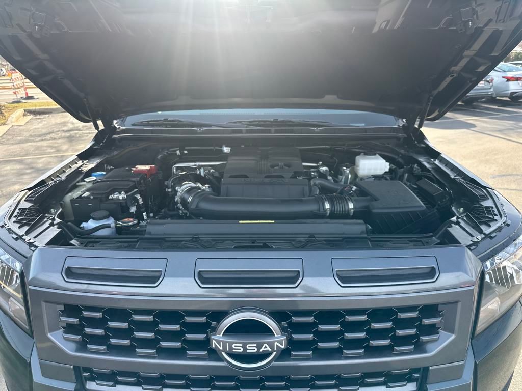 2025 Nissan Frontier SV photo