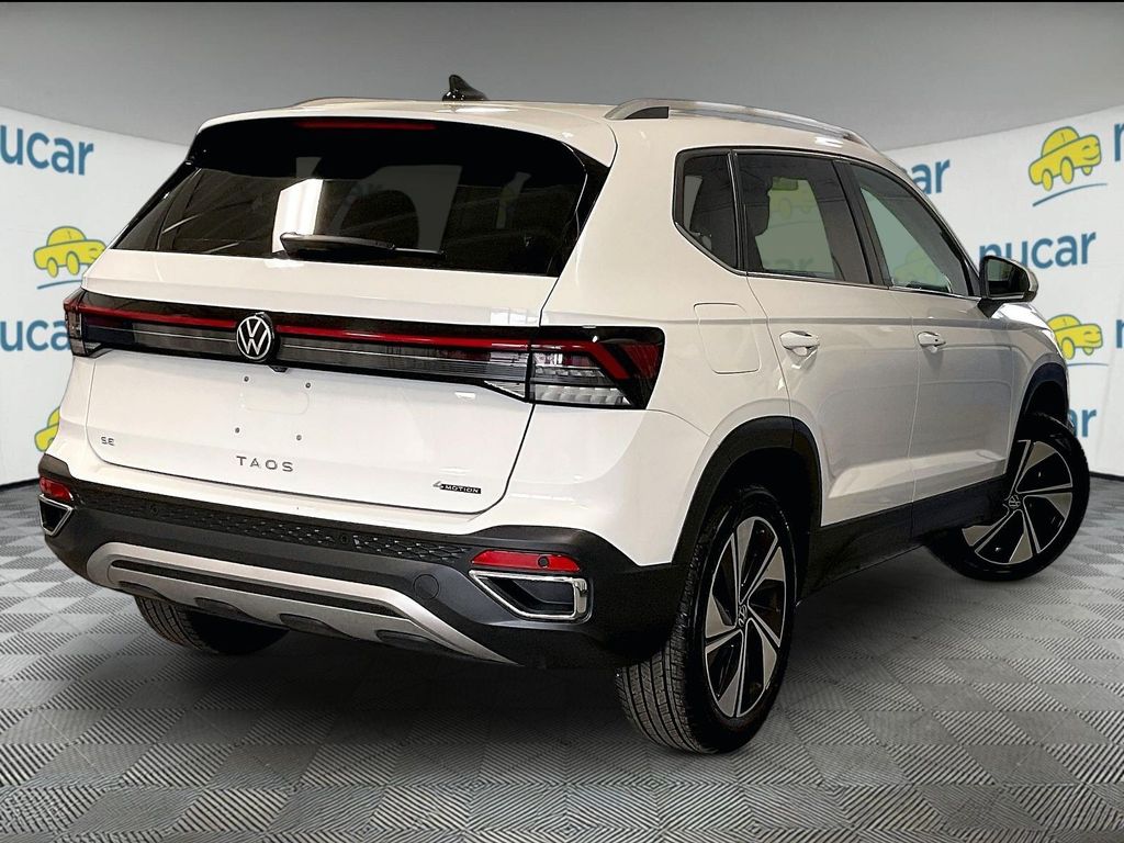 2025 Volkswagen Taos — photo 6
