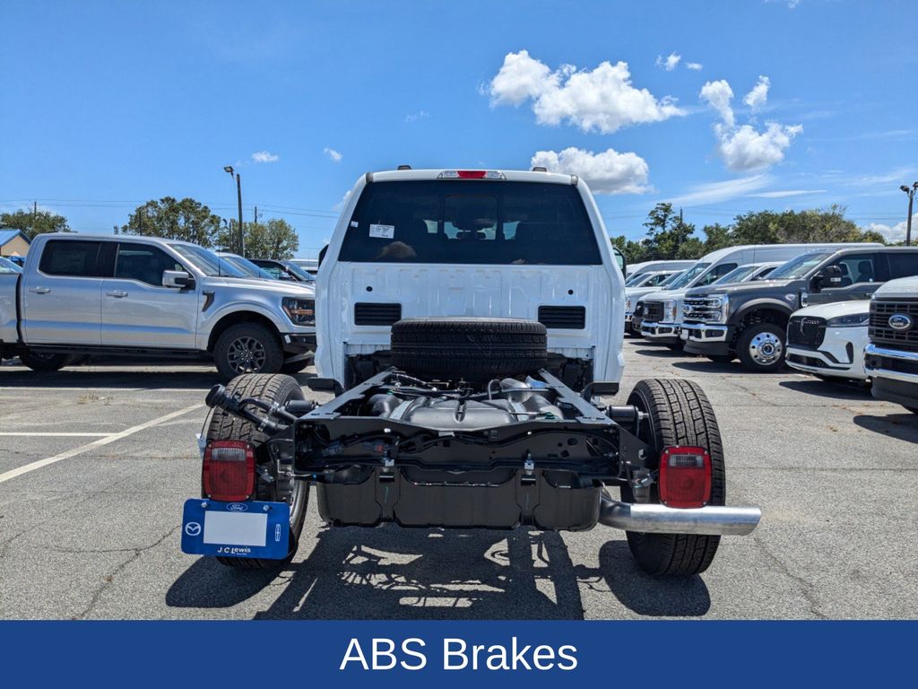 2025 Ford F-350 Super Duty XL