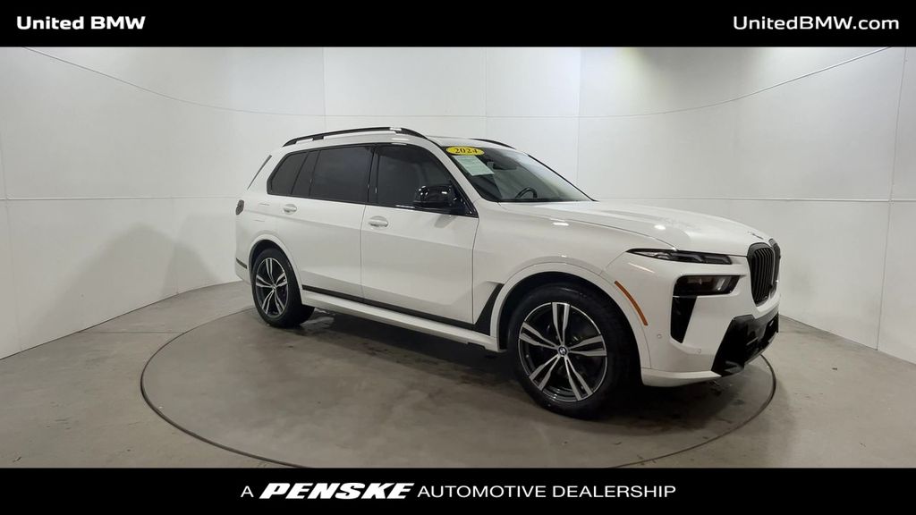 2024 BMW X7 M60i 2