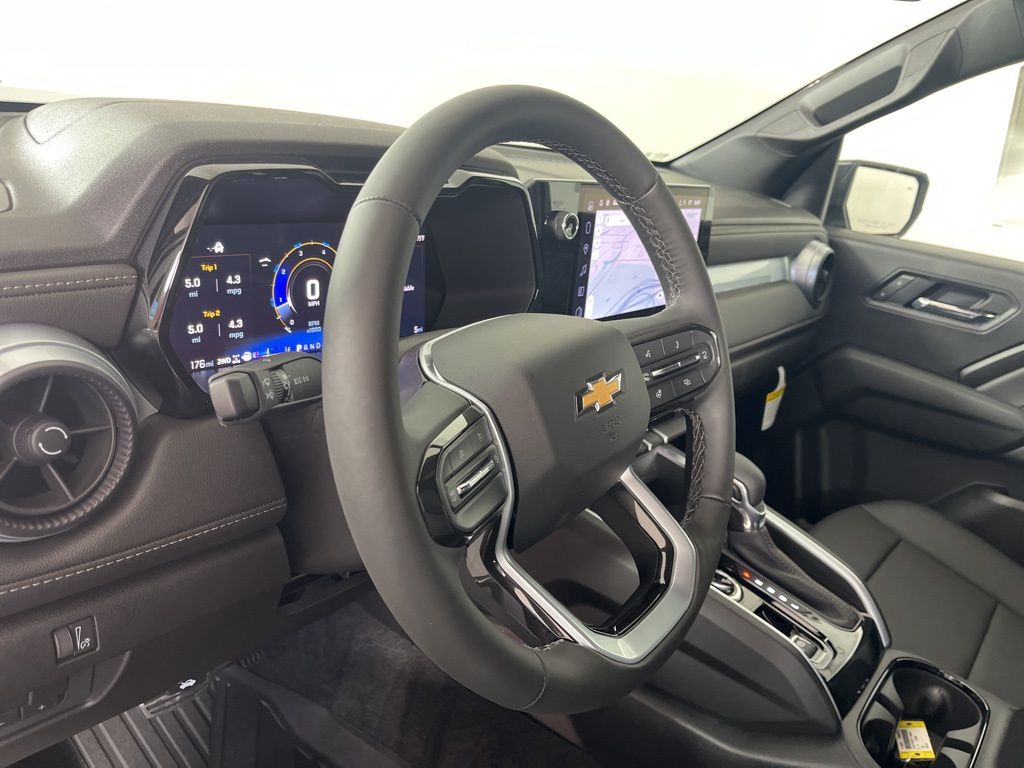 Thumbnail: 2026 Chevrolet Colorado - 25
