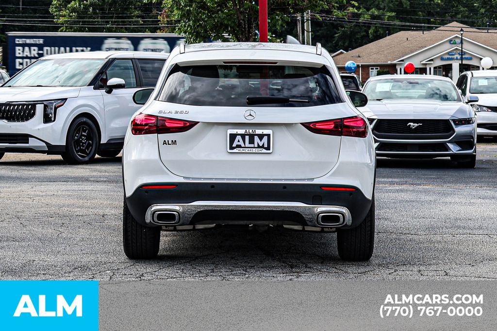 Used 2025 White Mercedes-Benz GLA 250 image 12