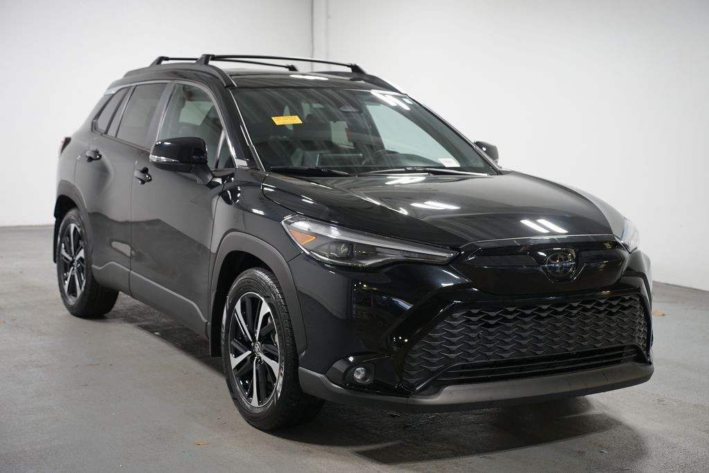 Thumbnail: 2025 Toyota Corolla Cross - 3