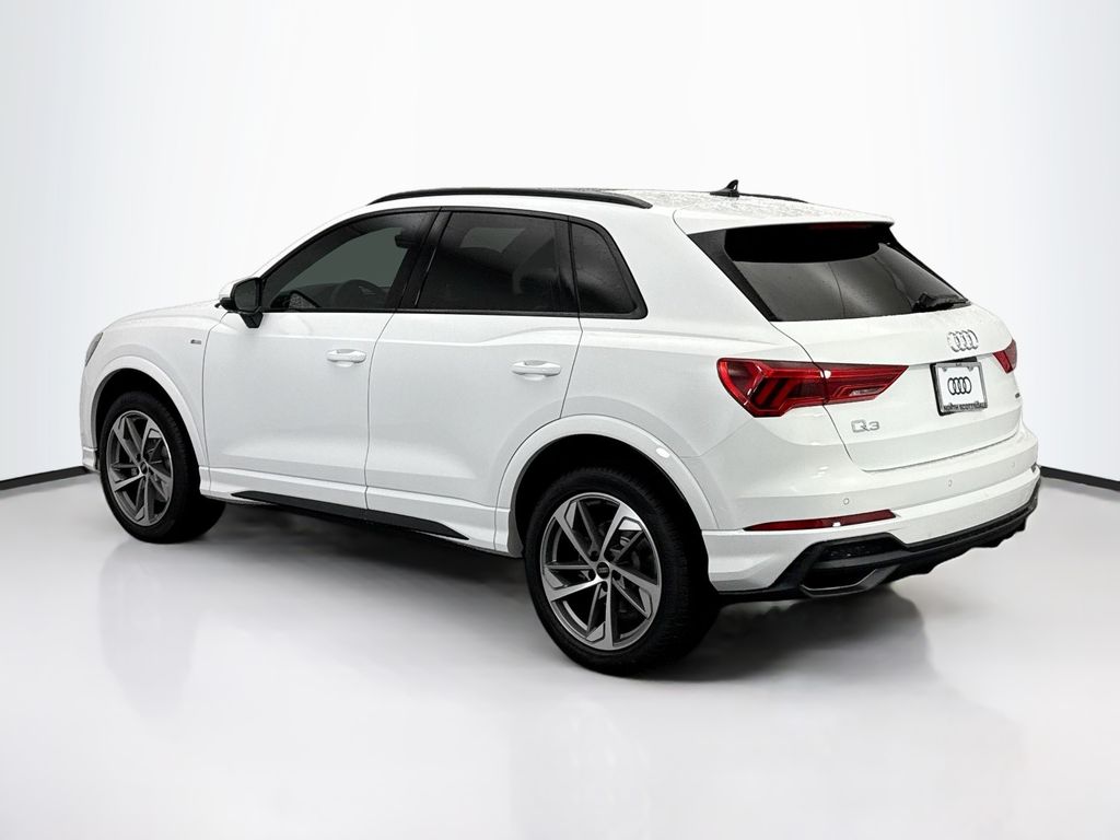 Thumbnail: 2025 Audi Q3 - 7