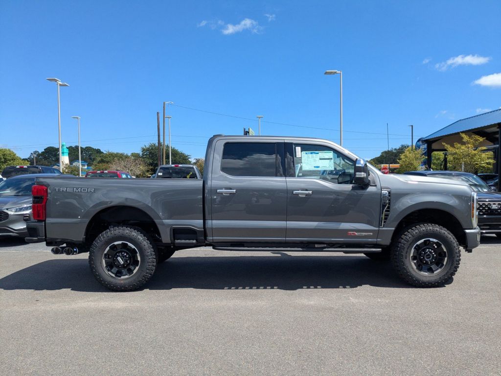 2025 Ford F-250 Super Duty Platinum