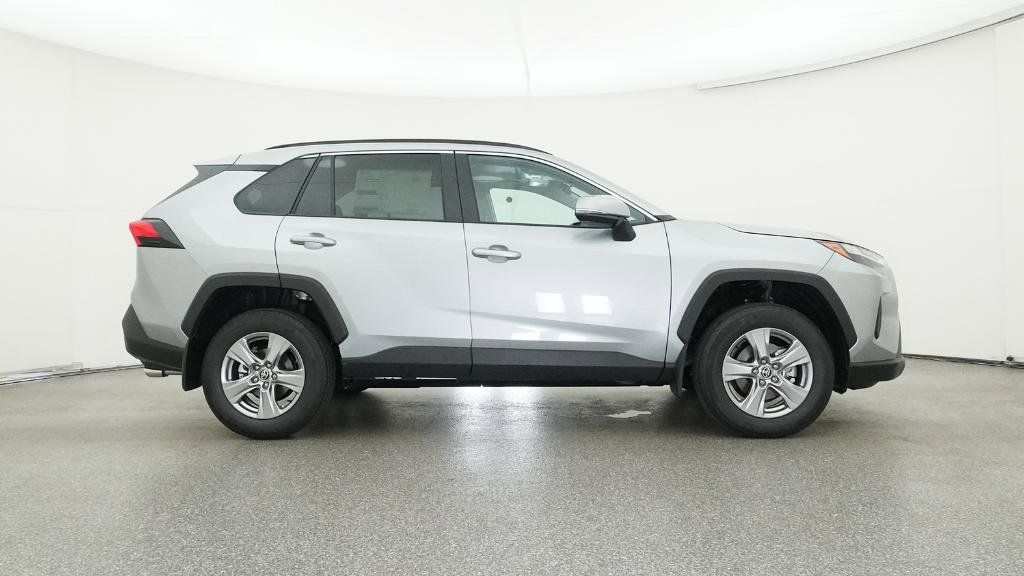 Thumbnail: 2025 Toyota RAV4 - 26