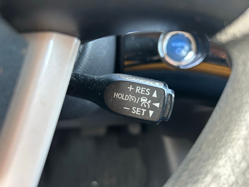 Thumbnail: 2018 Toyota Prius - 22