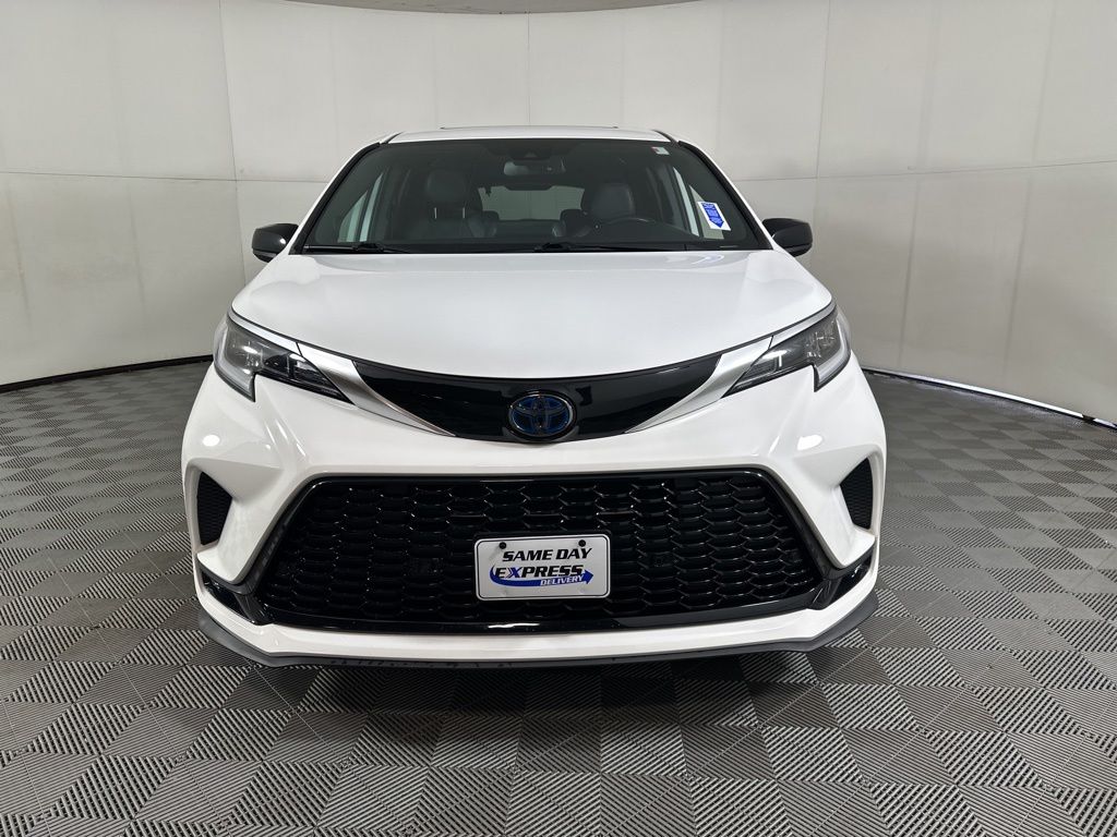 Used 2021 White Toyota XSE image 23