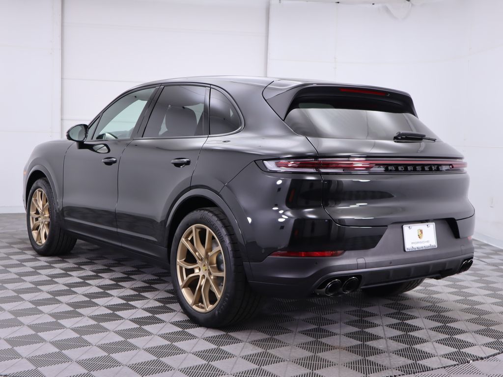 2024 Porsche Cayenne  8