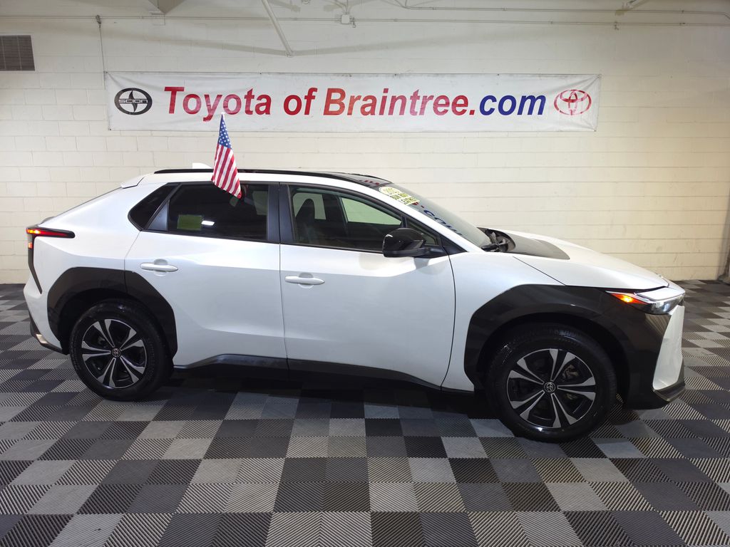 Pearl 2025 Toyota bZ4X SUV / Crossover All-Wheel Drive Automatic
