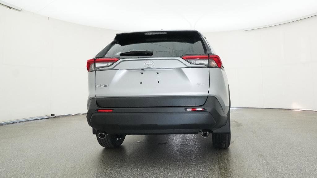 Thumbnail: 2025 Toyota RAV4 - 24