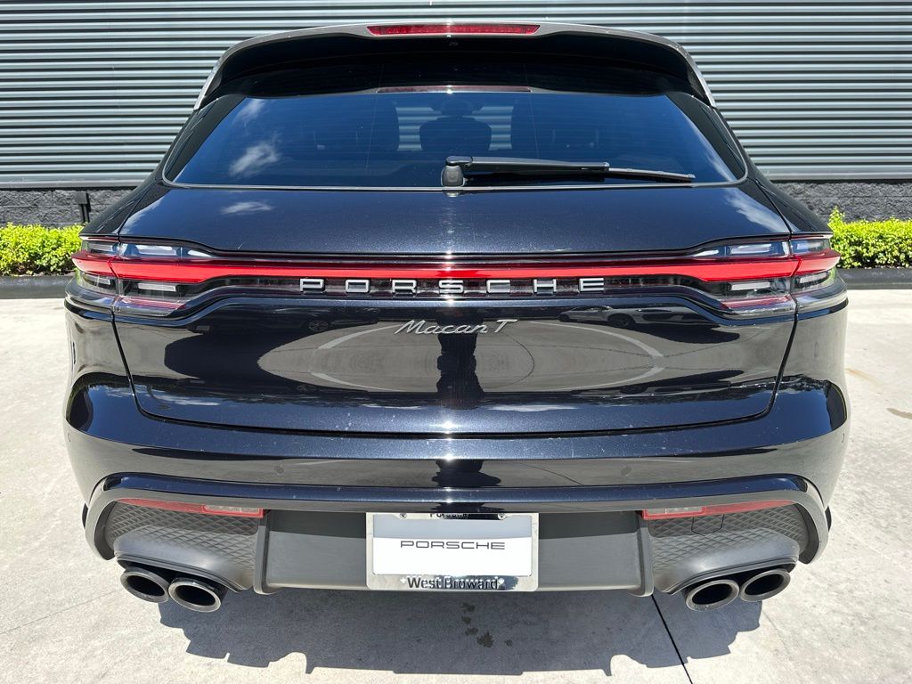 Thumbnail: 2023 Porsche Macan - 12