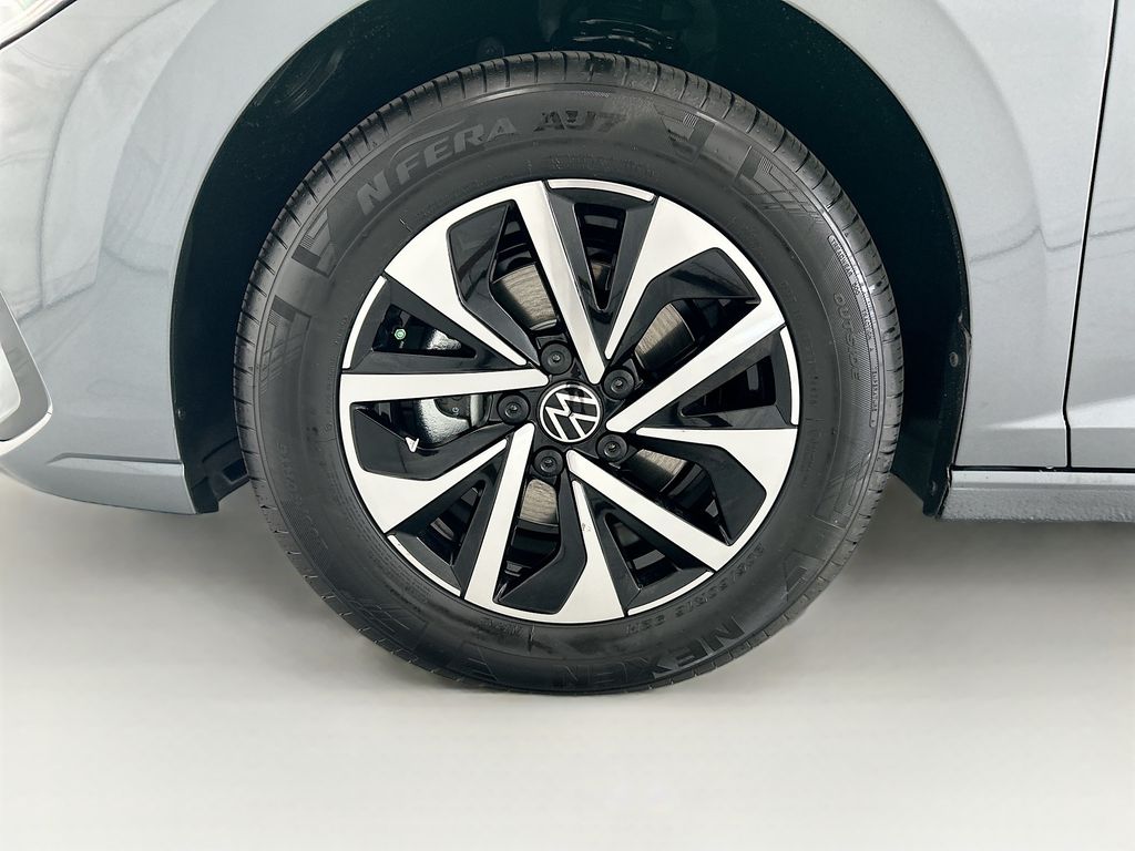 Thumbnail: 2026 Volkswagen Jetta - 28