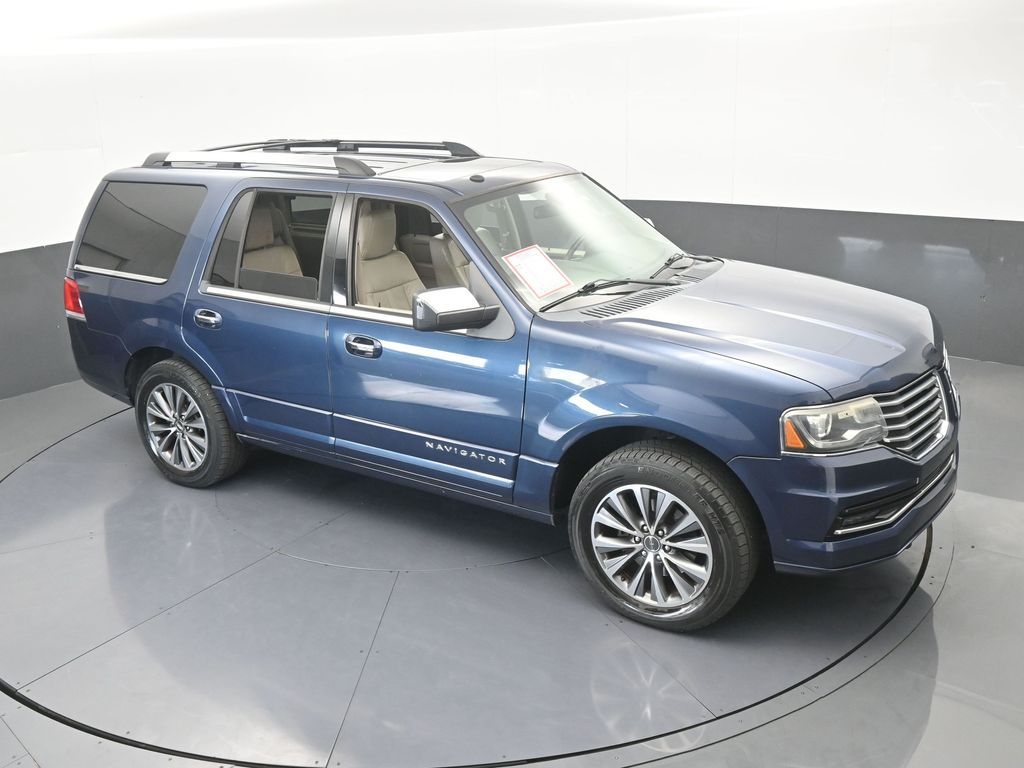 Used 2016 Midnight Lincoln Select image 61