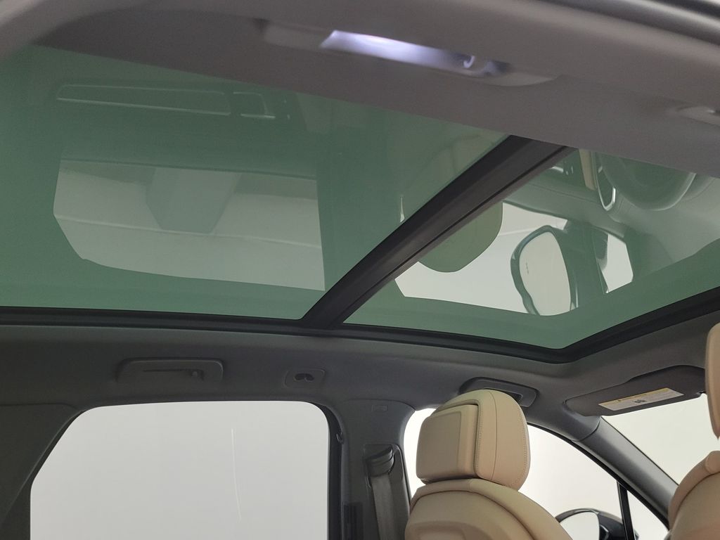 Thumbnail: 2023 Porsche Cayenne - 17