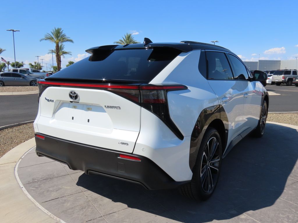 2023 Toyota bZ4X Limited 5