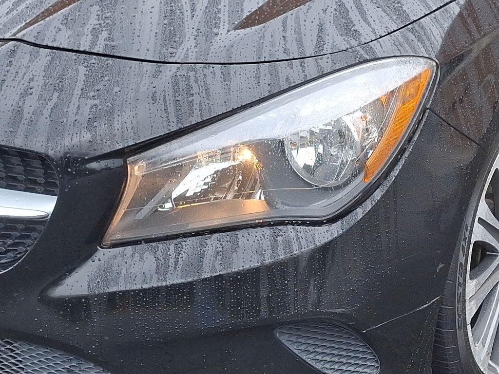 2017 Mercedes-Benz CLA 250 9