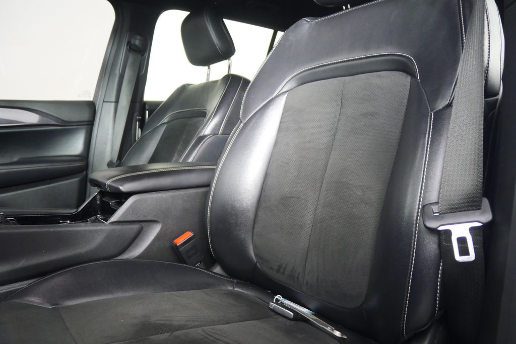 Thumbnail: 2021 Jeep Grand Cherokee L - 10