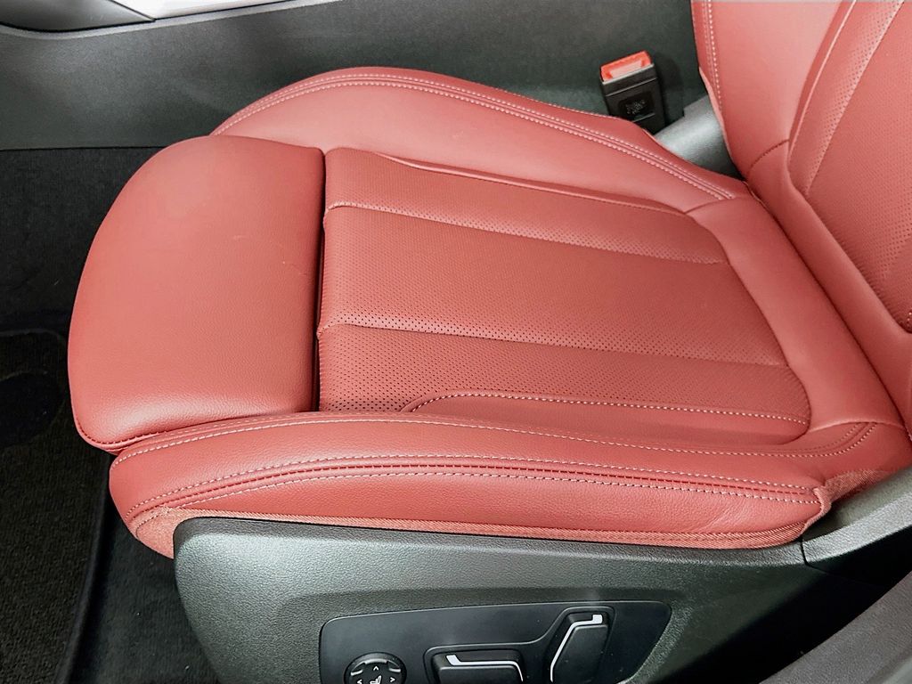 Thumbnail: 2026 BMW 3 Series - 21