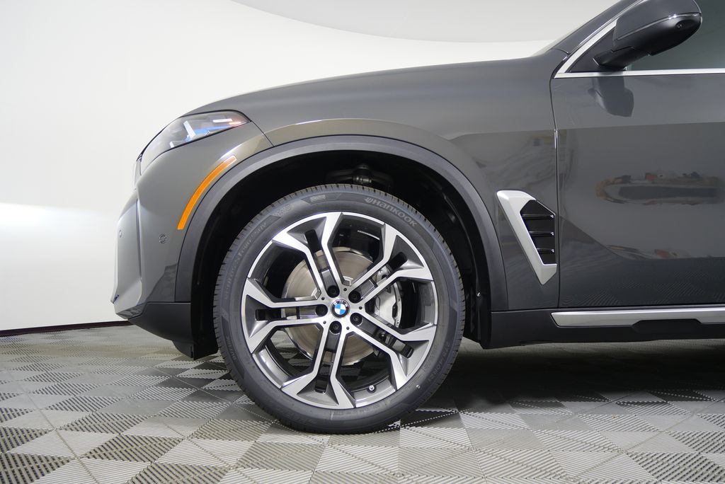 Thumbnail: 2026 BMW X5 - 7