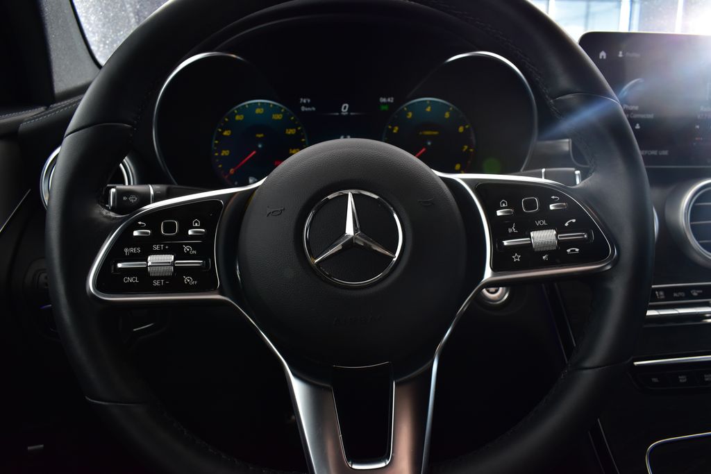 Thumbnail: 2023 Mercedes-Benz GLC - 15