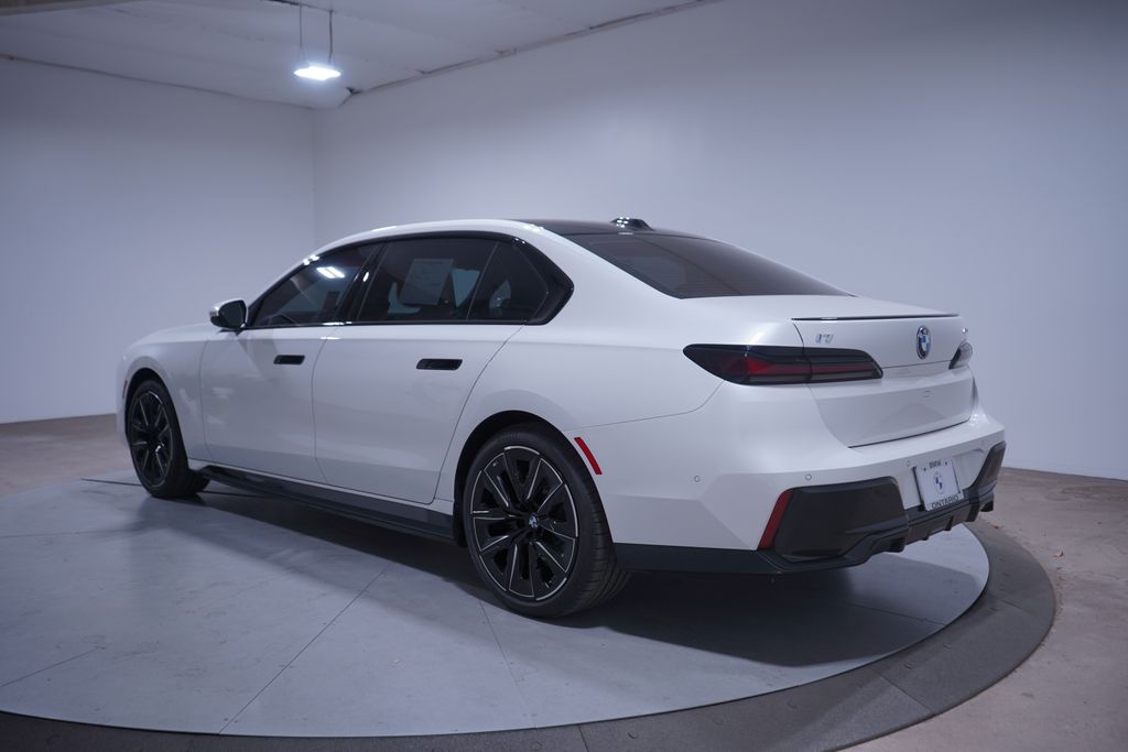 Thumbnail: 2025 BMW i7 - 3