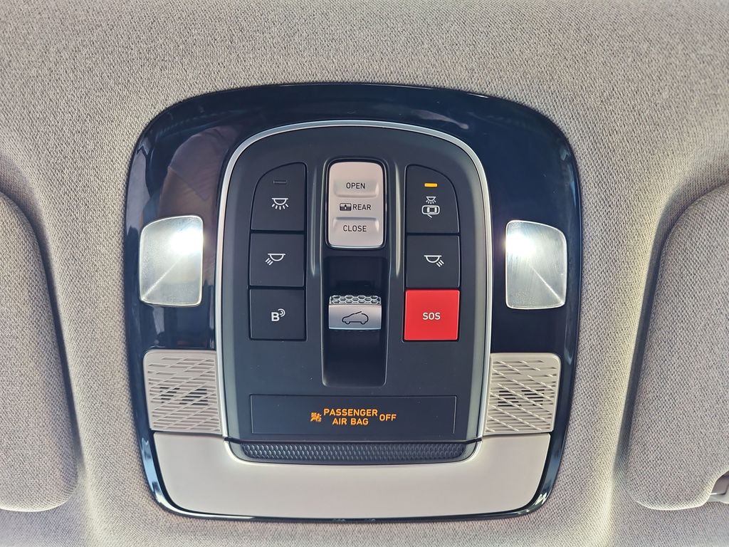 2023 Hyundai Palisade Limited Black at Jones Ford