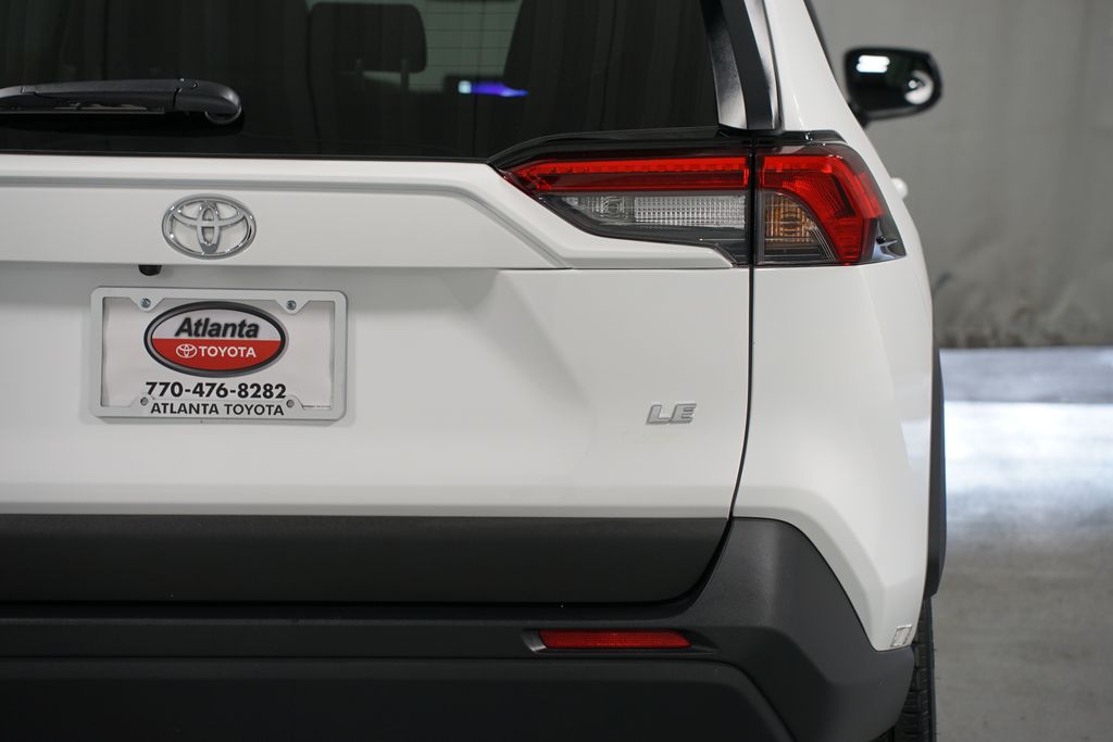 Thumbnail: 2024 Toyota RAV4 - 10