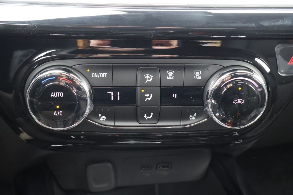 Thumbnail: 2026 Chevrolet Trax - 28