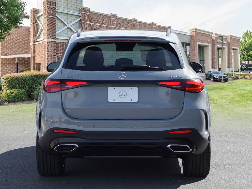 Thumbnail: 2026 Mercedes-Benz GLC - 5