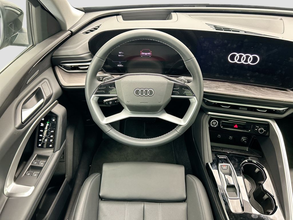 Thumbnail: 2025 Audi Q5 - 10