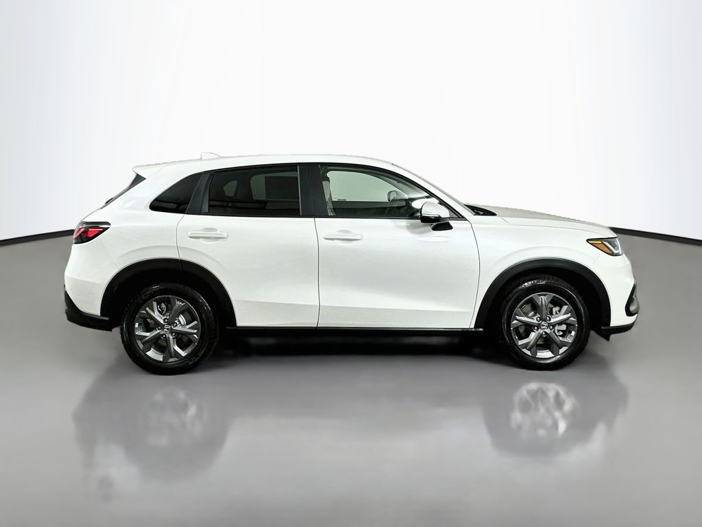 Thumbnail: 2027 Honda HR-V - 4