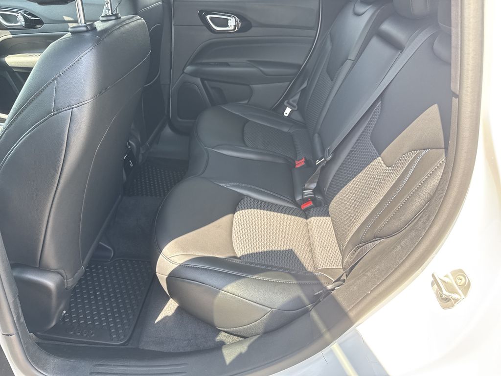 2026 Jeep Compass Latitude White at Victoria Chrysler Dodge Jeep Ram