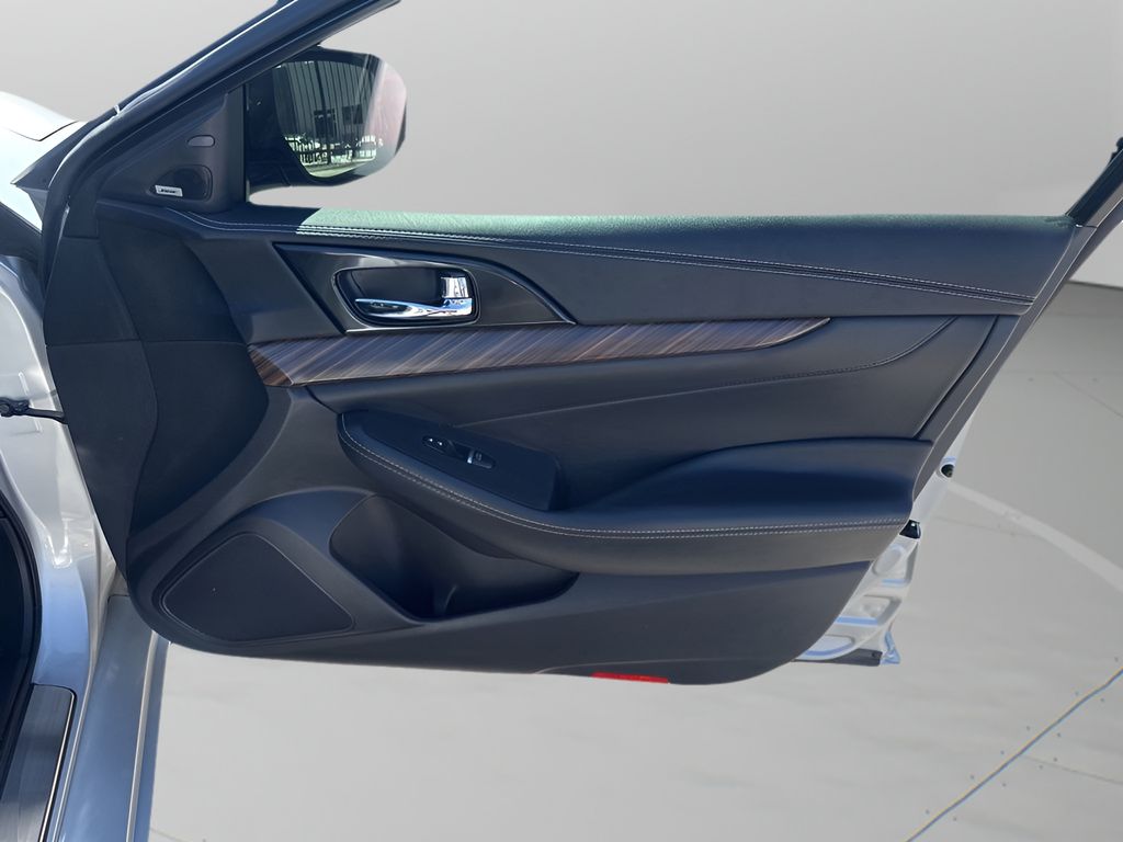 Used Car 2017 Nissan Maxima  Platinum For Sale Under $15,000 In Austin, Texas