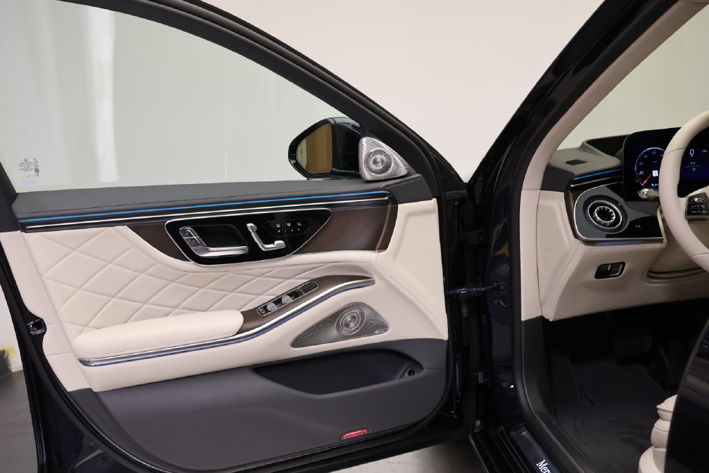 Thumbnail: 2027 Mercedes-Benz S-Class - 31