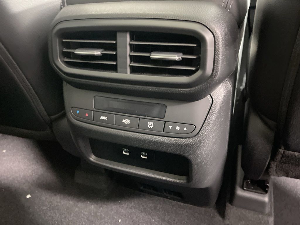 Thumbnail: 2026 Honda Pilot - 18