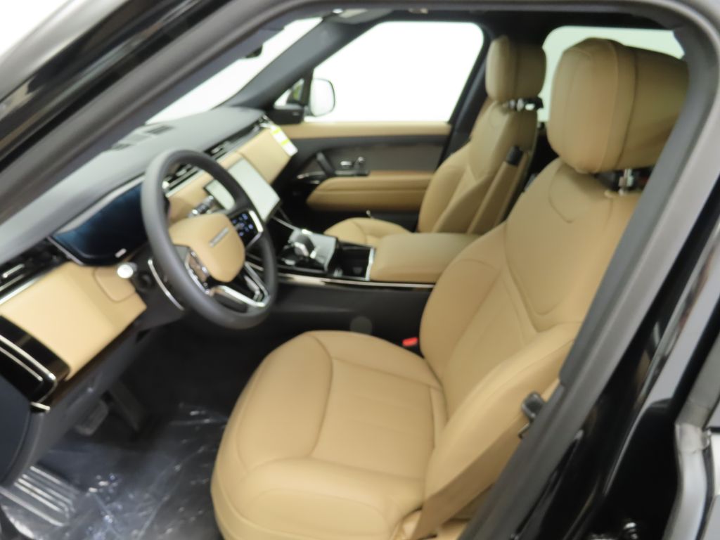 Thumbnail: 2025 Land Rover Range Rover Sport - 20