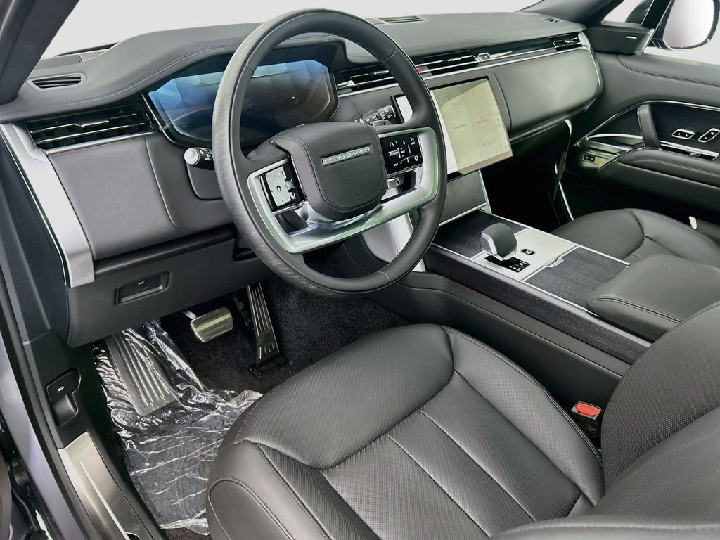 Thumbnail: 2026 Land Rover Range Rover - 9