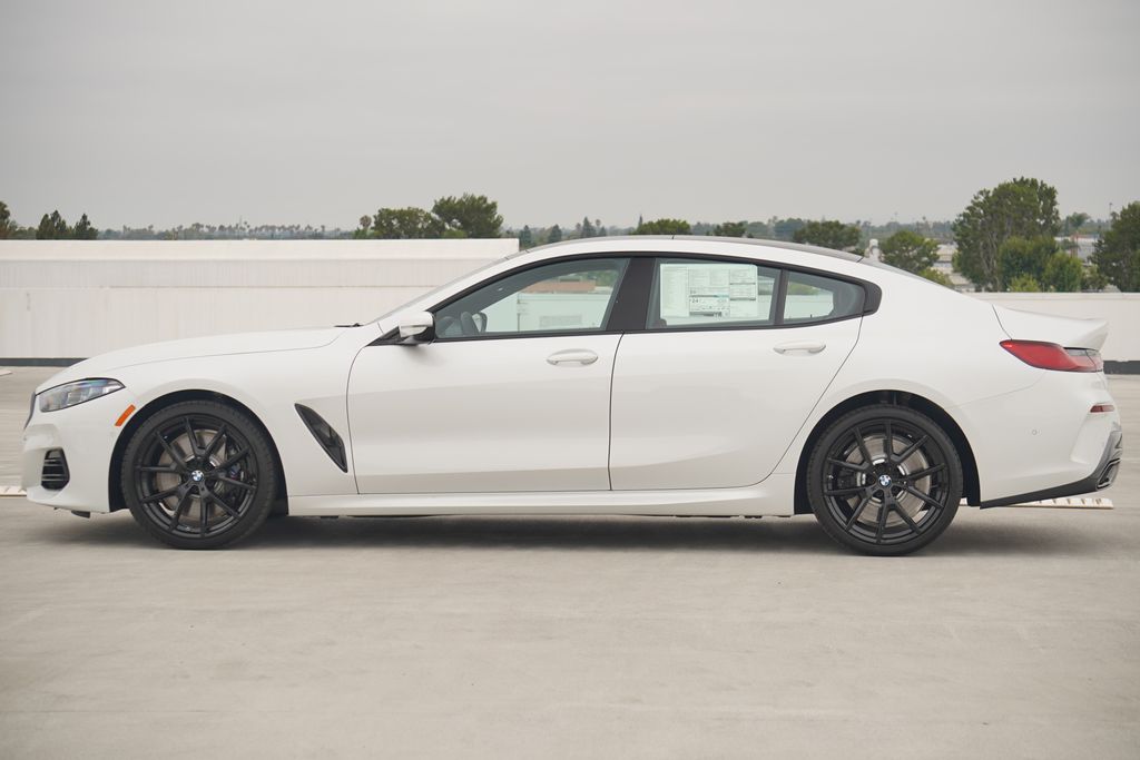 Thumbnail: 2026 BMW 8 Series - 4