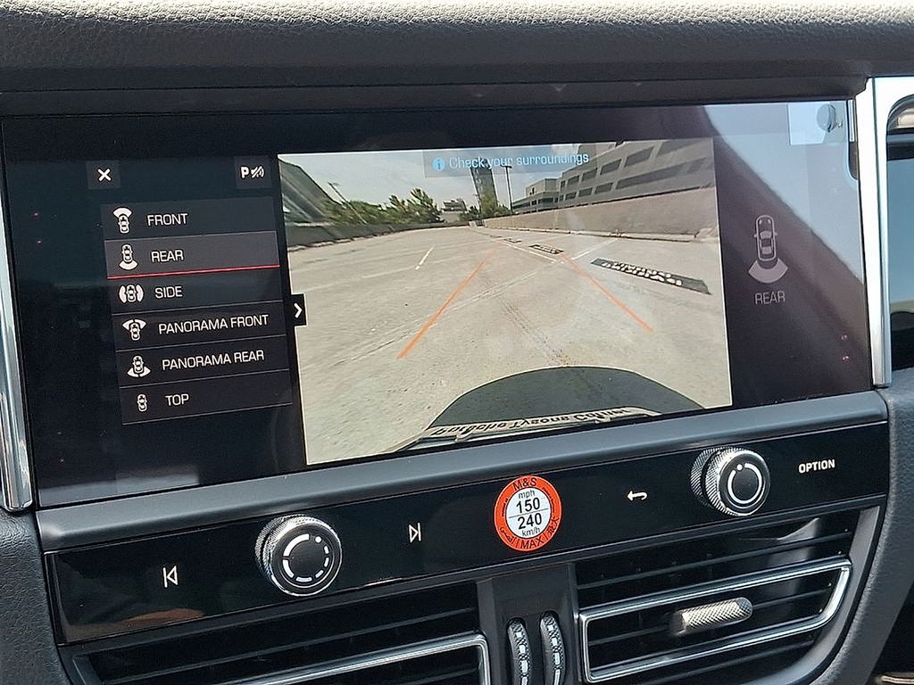 Thumbnail: 2025 Porsche Macan - 20