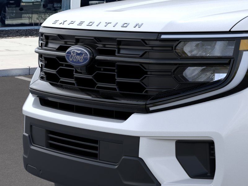 New 2026 Star White Metallic Tri-Coat Ford Active image 17