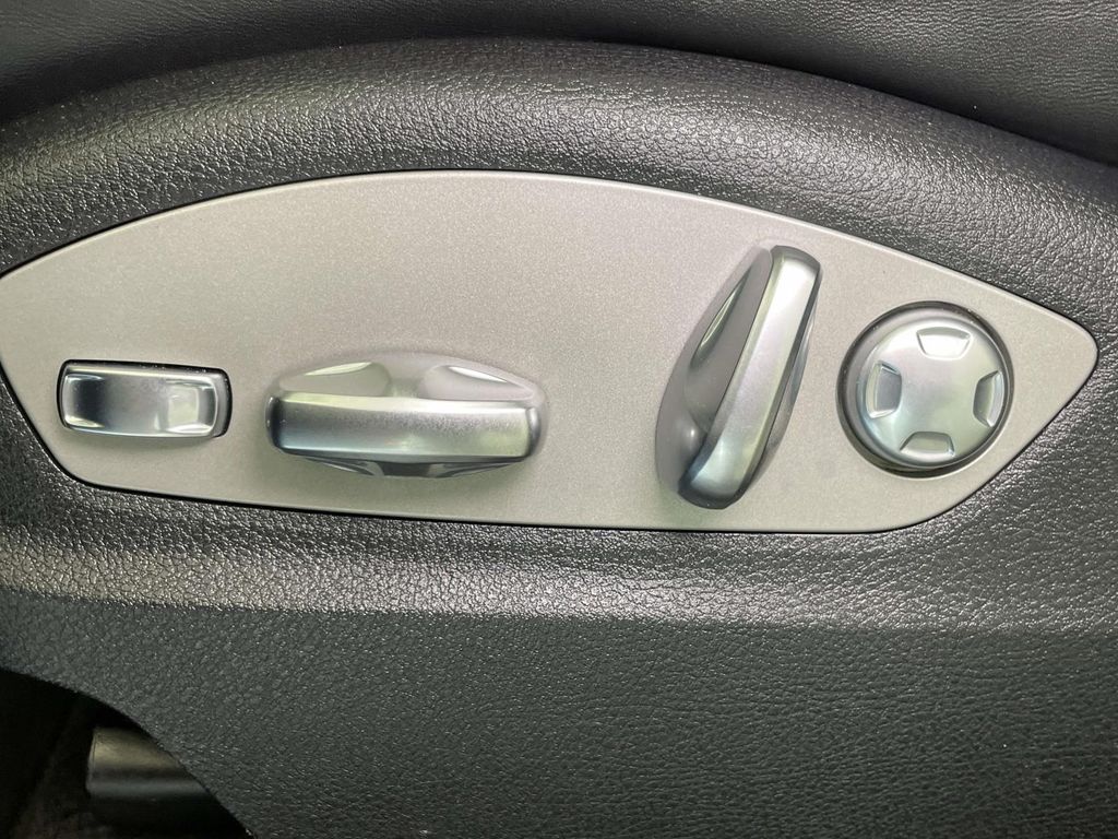 2023 Porsche Macan Base Blue at Audi Porsche Sewickley