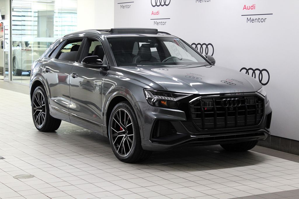 Thumbnail: 2023 Audi SQ8 - 8