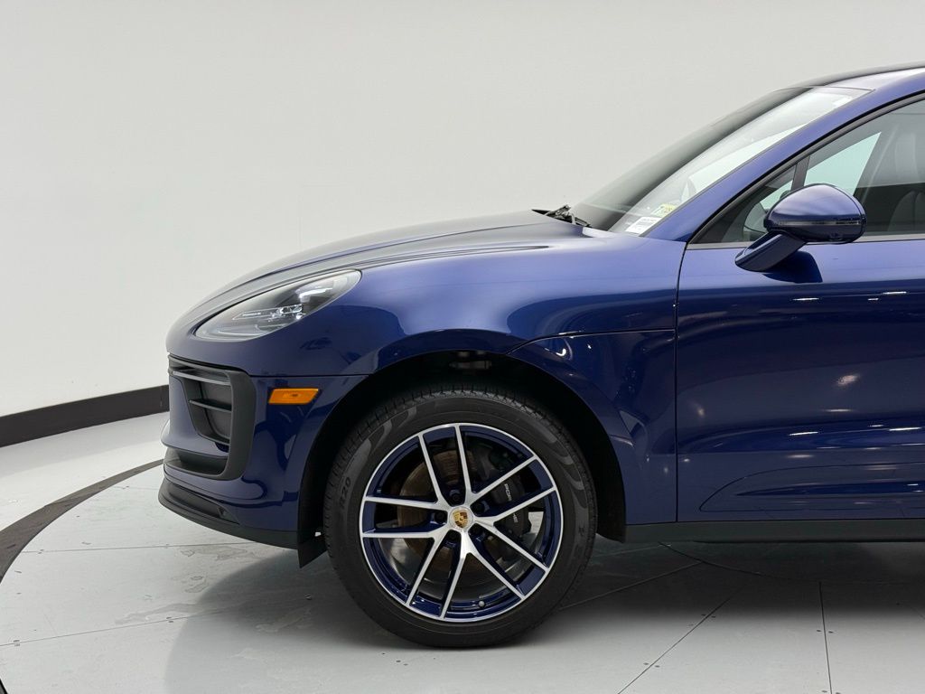 2024 Porsche Macan  29