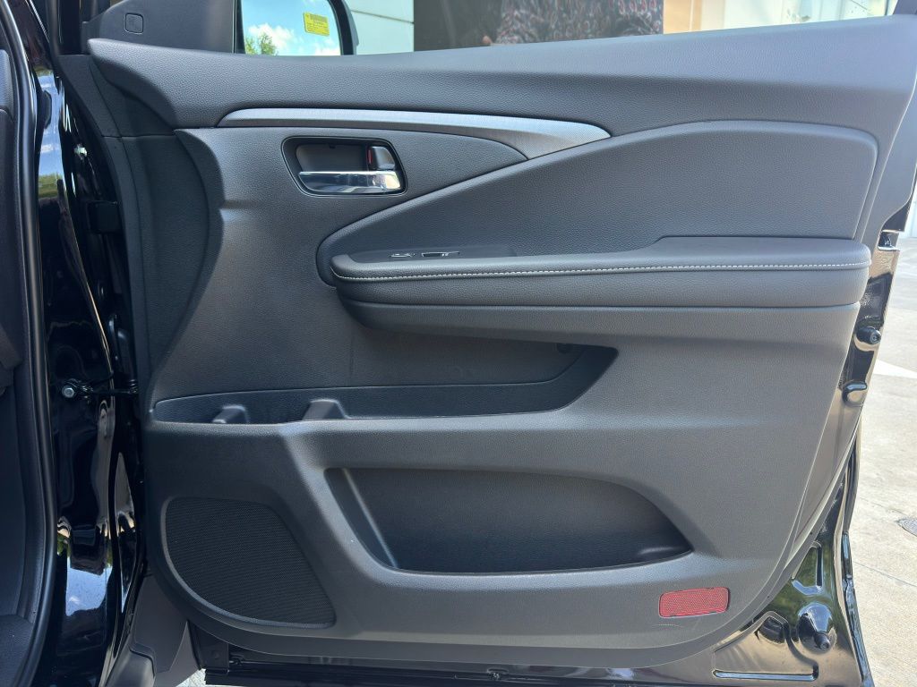 2026 Honda Ridgeline RTL Black at Classic Honda Galveston