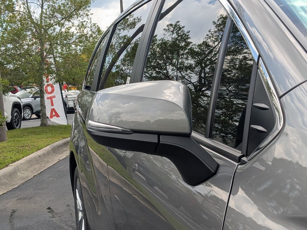 New 2026 Toyota Sienna Van