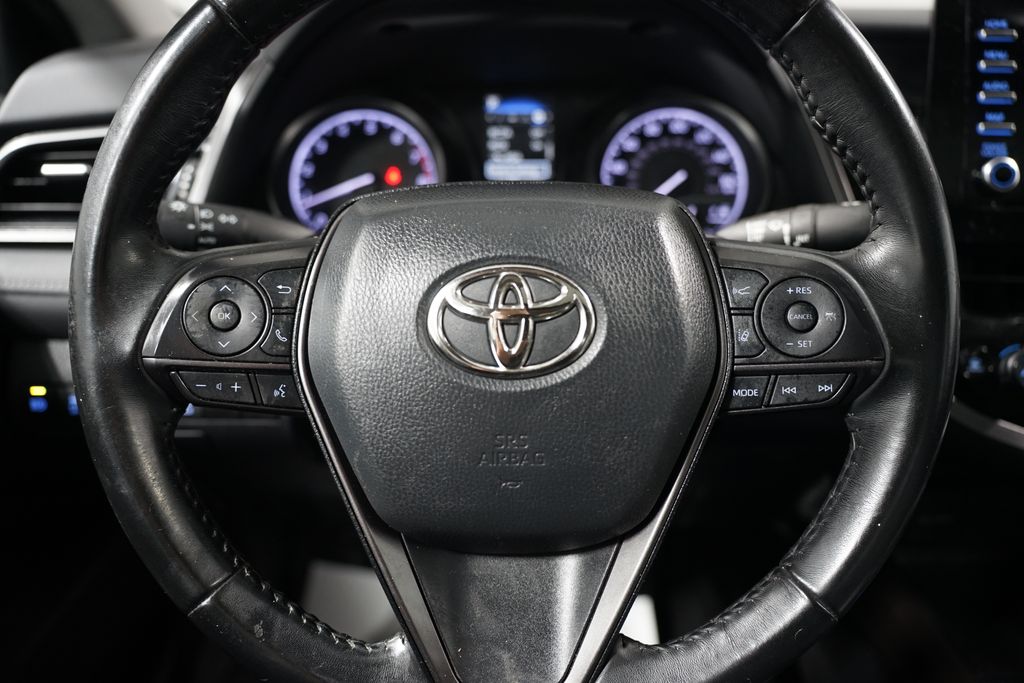 2022 Toyota Camry SE 12