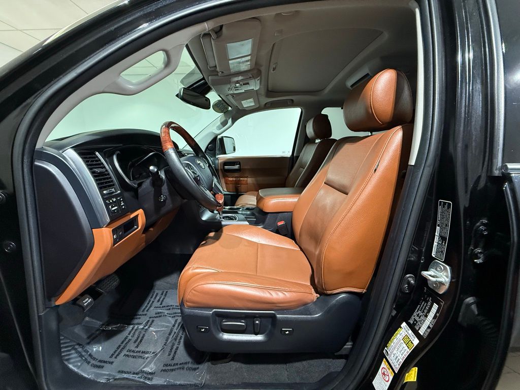 Thumbnail: 2020 Toyota Sequoia - 12