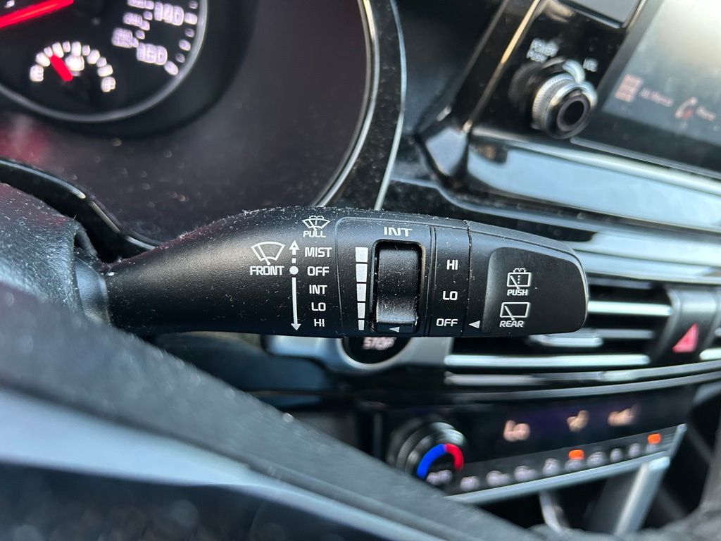 Thumbnail: 2021 Kia Seltos - 21