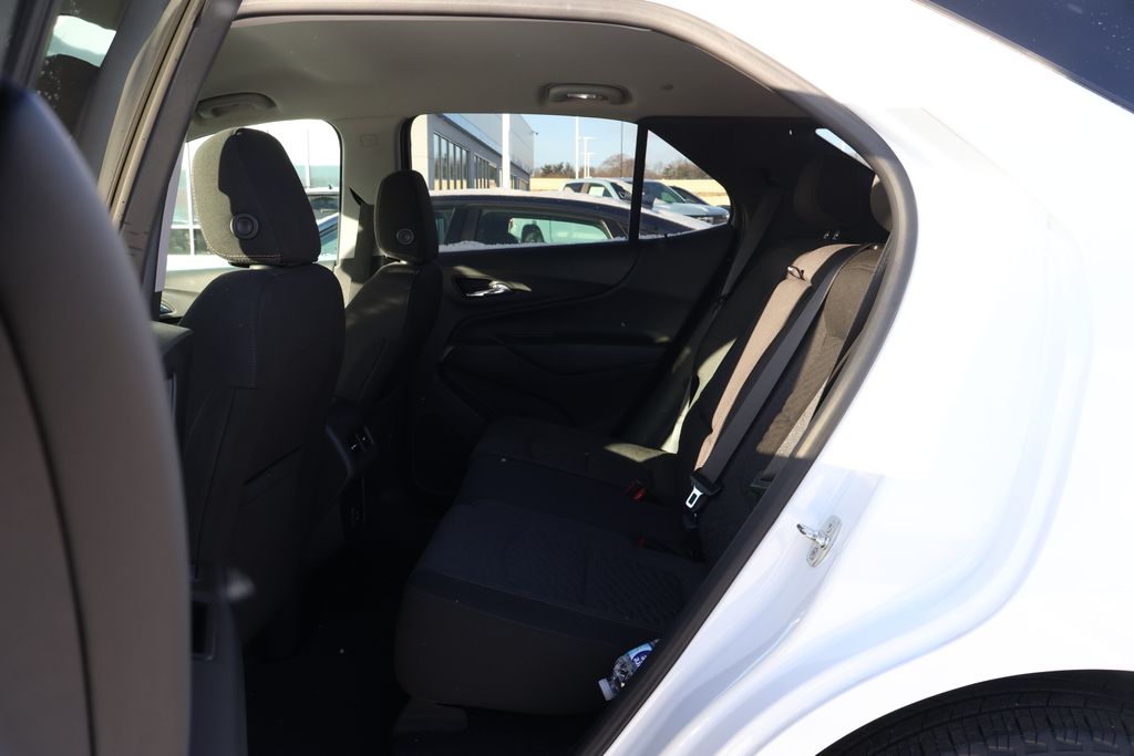 Thumbnail: 2021 Chevrolet Equinox - 28